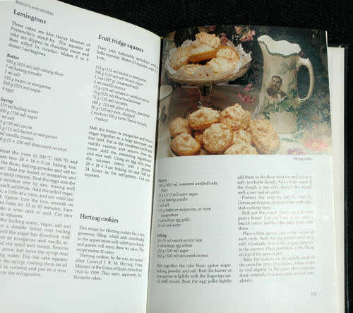 THE BEST WINNING RECIPIES FROM HUISGENOOT -- Annette Human