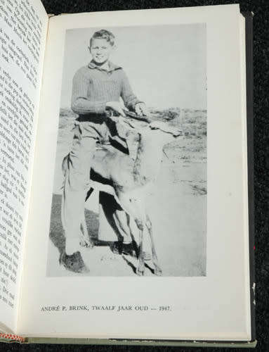 HERINNERING SE WEI : Afrikaans se Skrywers oor hulle jeug