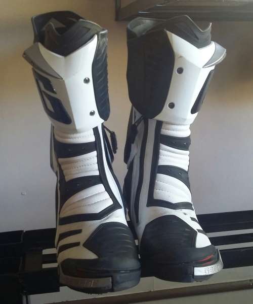 Perfect Pair Gearne Size 9 Boots Only Used Once