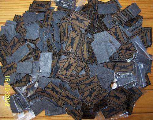 F5662 - **CLEARANCE** LOT OF 693 South West Africa Army Marksman Proficiency Badges - ORIGINAL