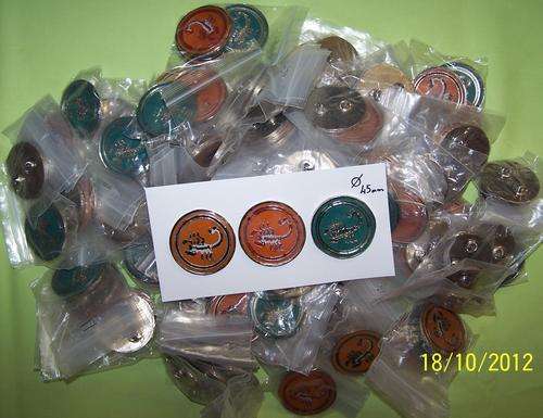 F5742 - **CLEARANCE** LOT OF 39 SETS OF 3 SA Hunter Group (Later 2 Recce) Veteran's Plaque Badges