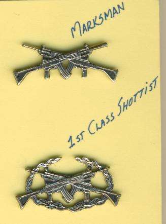 *0205 - PROFICIENCY BADGES South West Africa Army 1st Class Shottist & Marksman - ORIGINAL!!