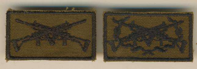 *0217 - PROFICIENCY BADGES - South West Africa Army 1st Class Shottist & Marksman - ORIGINAL!!