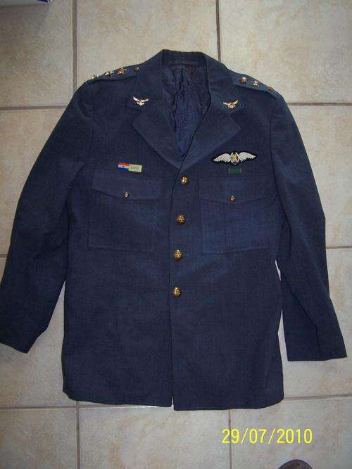 (2120) SAAF Tunic Capt. Hahn - with RARE Padded Commando Pilot Wing - ORIGINAL!!