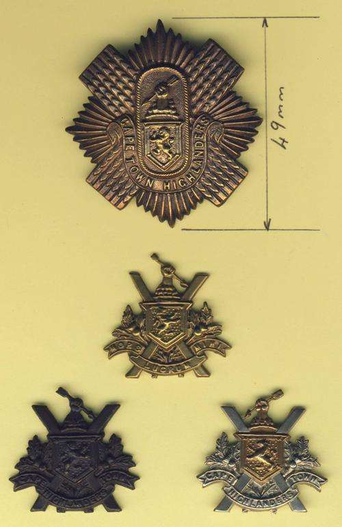F3178 - SA Cape Town Highlanders GLENGARRY BADGE & 3 Various COLLARS (Owen 233) 1940 to 1943
