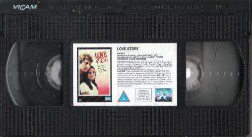 Love Story (1970) [VHS]