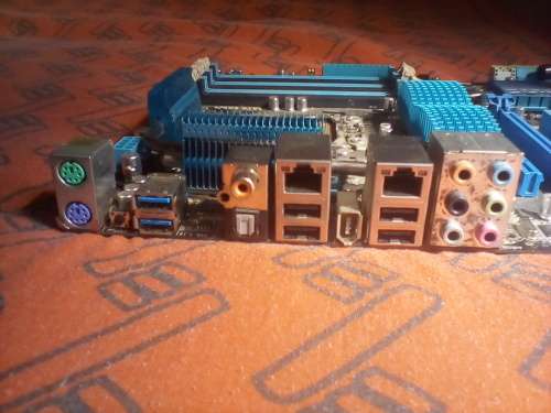 ASUS P6X58D PREMIUM LGA 1366 GAMING BOARD ! PLEASE READ