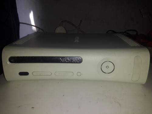 Xbox 360 LT.3.0  CHIPPED CONSOLE NO REMOTE AND HARDRIVE ONLY PSU AND VIDEO CABLES