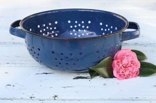 Blue Collander