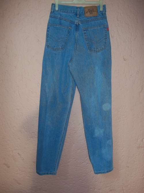 WOOLWORTHS HIGH WAIST DISTRESSED JEANS -  size 8 (32)