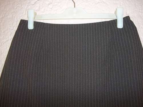 *** END OF YEAR SALE *** INWEAR INTERNATIONAL BROWN PIN STRIPED MINI SKIRT - Size 32