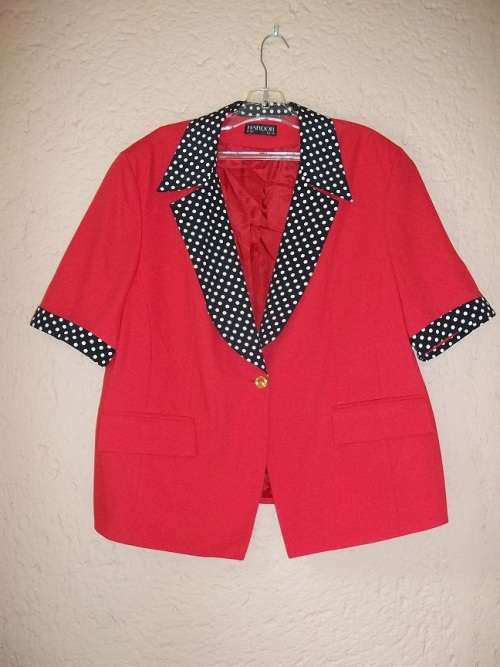 SOPHISTICATED AND STYLISH HARDOB 3 PIECE RED LINEN SUIT - SIZE 48 UK 22