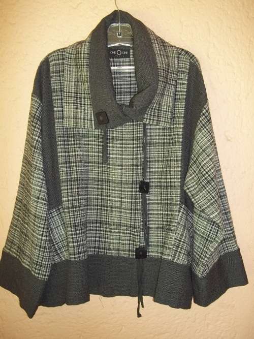 ONE O ONE PARIS - GREY CHEQUERED CASUAL WINTER JACKET - PLUS SIZE