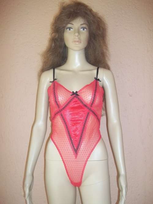 RED INTRIGUE IMPULSIV NYLON BODY SUIT FROM TRUWORTHS - SIZE SMALL
