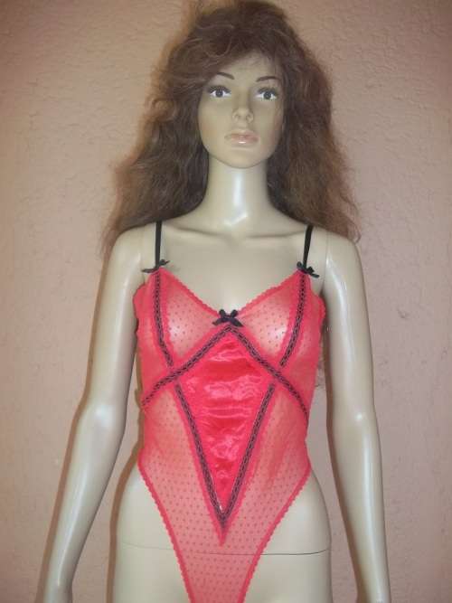 RED INTRIGUE IMPULSIV NYLON BODY SUIT FROM TRUWORTHS - SIZE SMALL