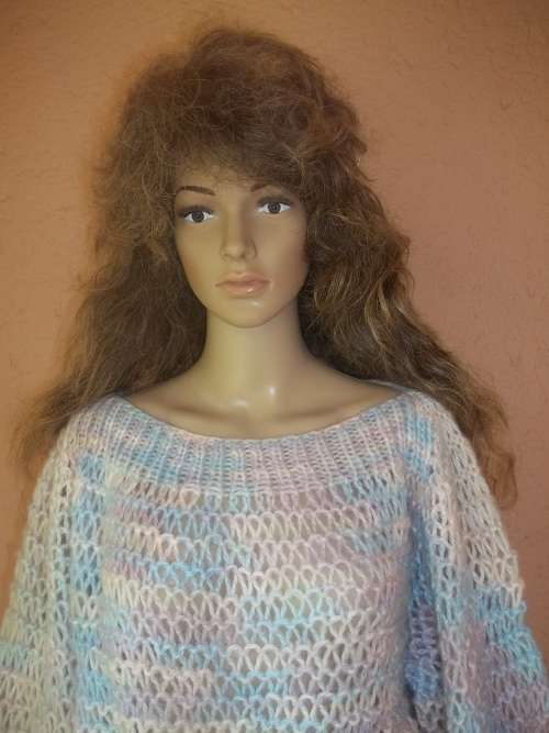MULTICOLOURED BOATNECK HAND KNITTED SWEATER / JERSEY - Size 34