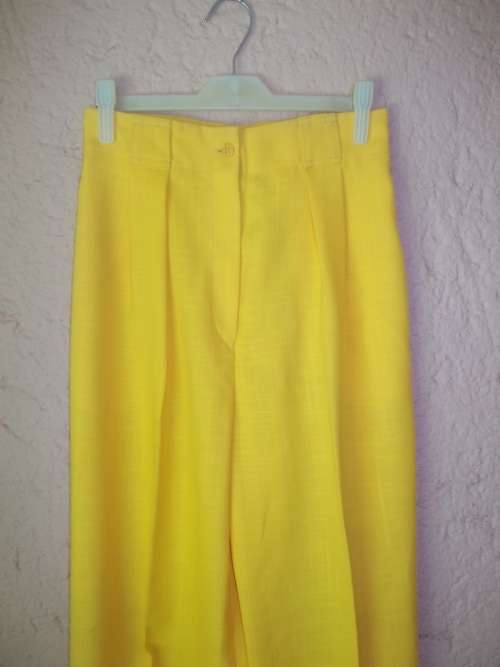 MISS CASSIDY VINTAGE - STUNNING CANARY YELLOW LINEN PANTS  - Size 32