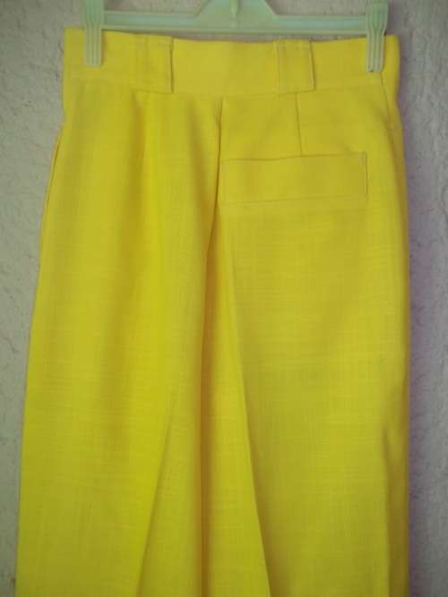 MISS CASSIDY VINTAGE - STUNNING CANARY YELLOW LINEN PANTS  - Size 32