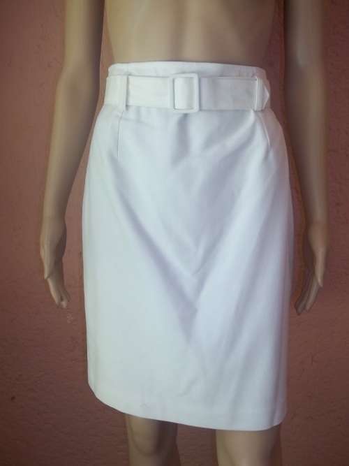 *** SALE*** STYLISH CHARTER CLUB WHITE SUIT PURCHASED FROM EDGARS - SIZE 32