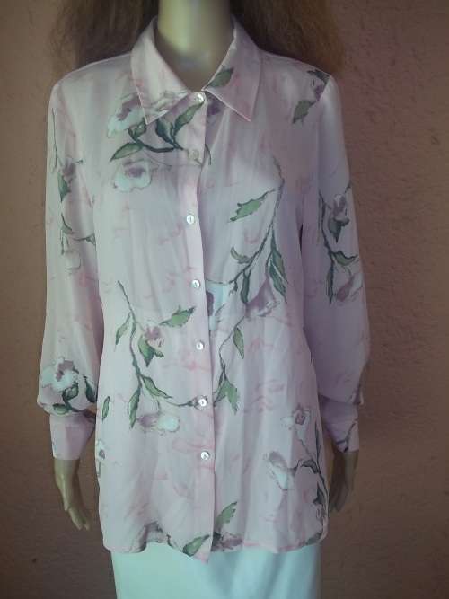 GORGEOUS PINK FLORAL SHEER CHIFFON MERIEN HALL CLASSICS BLOUSE - Size !2 (36)