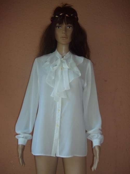 WHITE CAVIAR VINTAGE BLOUSE PURCHASED FROM STUTTAFORDS - SIZE 34