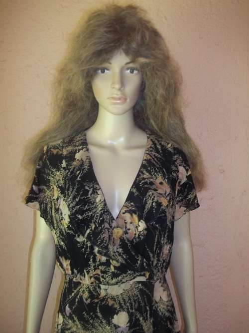 *** SALE*** BEAUTIFUL BLACK AND BEIGE FLORAL VINTAGE DRESS FROM TRUWORTHS - SIZE 38 (14)