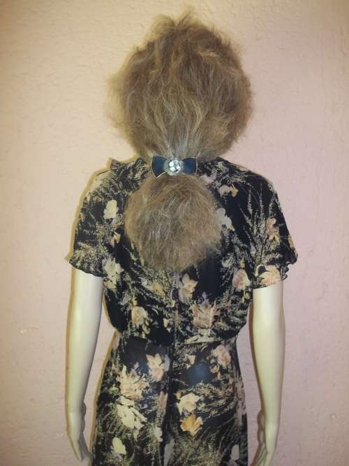 *** SALE*** BEAUTIFUL BLACK AND BEIGE FLORAL VINTAGE DRESS FROM TRUWORTHS - SIZE 38 (14)