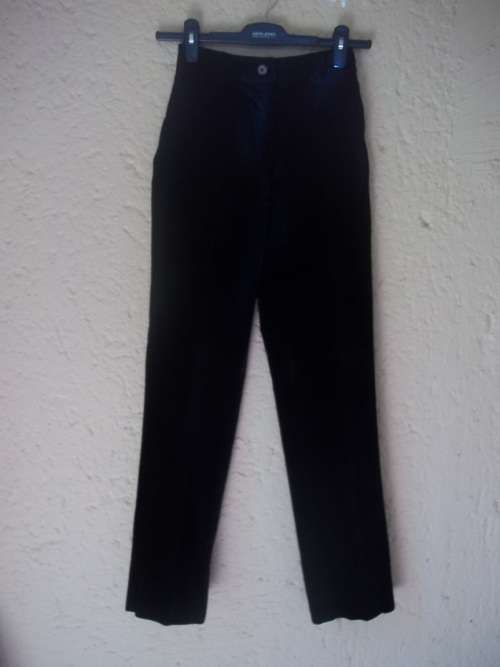 CLOWNS BLACK VELVET HIGH WAISTED VINTAGE JEANS - Size 33 (9) ( reserved for cookingdaniel ))