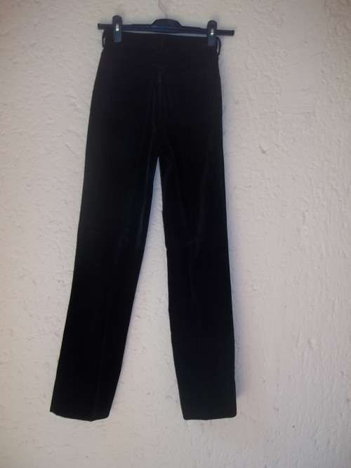 CLOWNS BLACK VELVET HIGH WAISTED VINTAGE JEANS - Size 33 (9) ( reserved for cookingdaniel ))