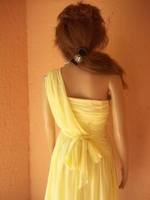 *** SALE *** KATE MOSS TOPSHOP - LEMON FULLY LINED CHIFFON IMPORTED COCKTAIL DRESS - SIZE S