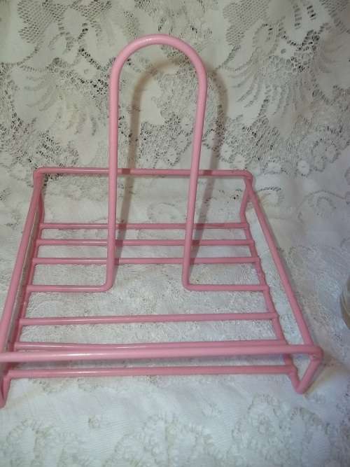 STUNNING PINK RETRO COFFEE MUGS X 4 - WITH CARRIER / TRAY - CAN ALSO BE USED FOR LEMON TEA