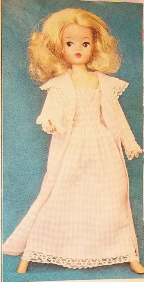 SWEET DREAMS - DESIGNED FOR 30  cm SINDY VINTAGE FASHION DOLL - NIGHT DRESS & DRESSING GOWN SET