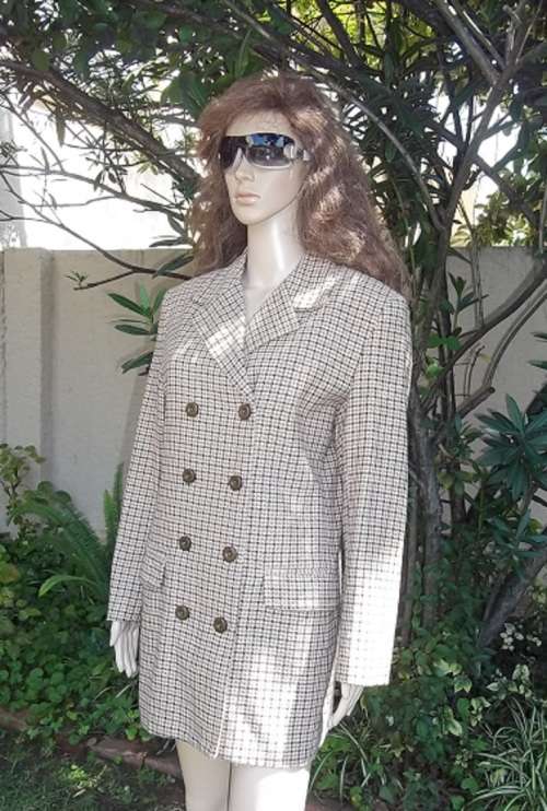 WARM WINTER WOOL BLENDS - MERIEN HALL CLASSICS -  FULLY LINED LONG CHECKERED  JACKET - SIZE 34