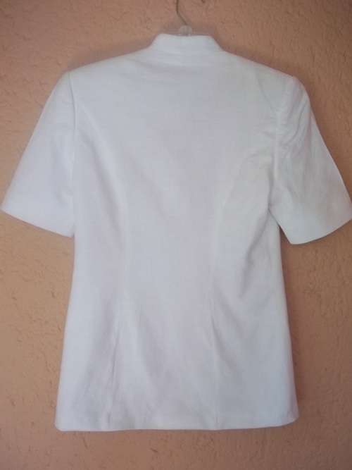 STUNNING WHITE GIORGI0 LINEN PANTSUIT FROM QUEENSPARK - SIZE 34 / 32