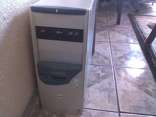 Celeron 2.8ghz|512mb ram|40gb hdd|xp pro