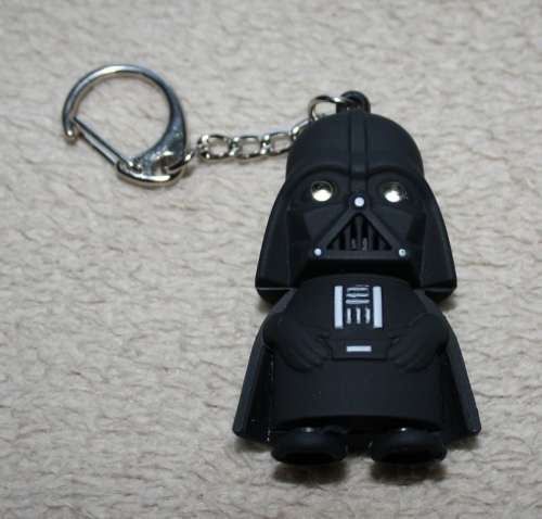 STAR WARS - DARTH VADER - Keyring/Flashlight with Sound!