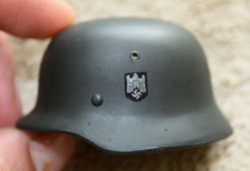 DID Dragon - 1/6th Scale (for 12 inch Figures) - WW2 German Helmet - Loose!! (FULL METAL)