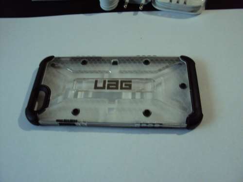 IPHONE 6S 64GB **MINT**** BARGAIN**GOLD WITH BOX AND BRAND NEW ACCESSORIES