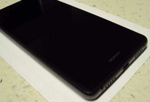 HUAWEI P9 LITE ***FEW MONTHS OLD***MINT CONDITION WITH ALL ACCESSORIES PLUS WARRANTY**