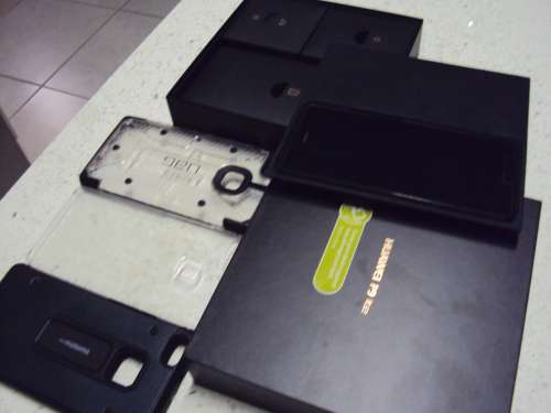 HUAWEI P9 LITE ***FEW MONTHS OLD***MINT CONDITION WITH ALL ACCESSORIES PLUS WARRANTY**