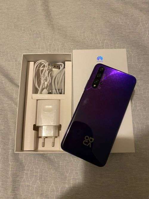 Huawei Nova 5T ***LIKE NEW CONDITION**BEST PRICE ON BID OR BUY