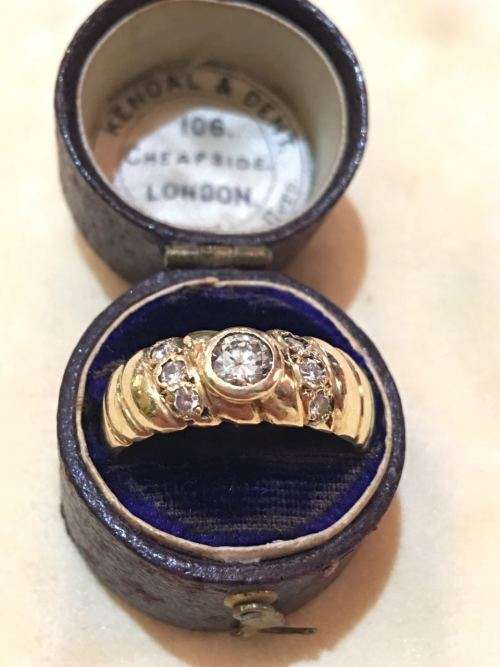 Yellow Gold 9K Diamond Ring