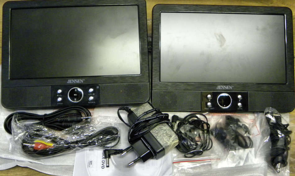 JENSEN Headrest DVD player set of two in Perfectly working condition