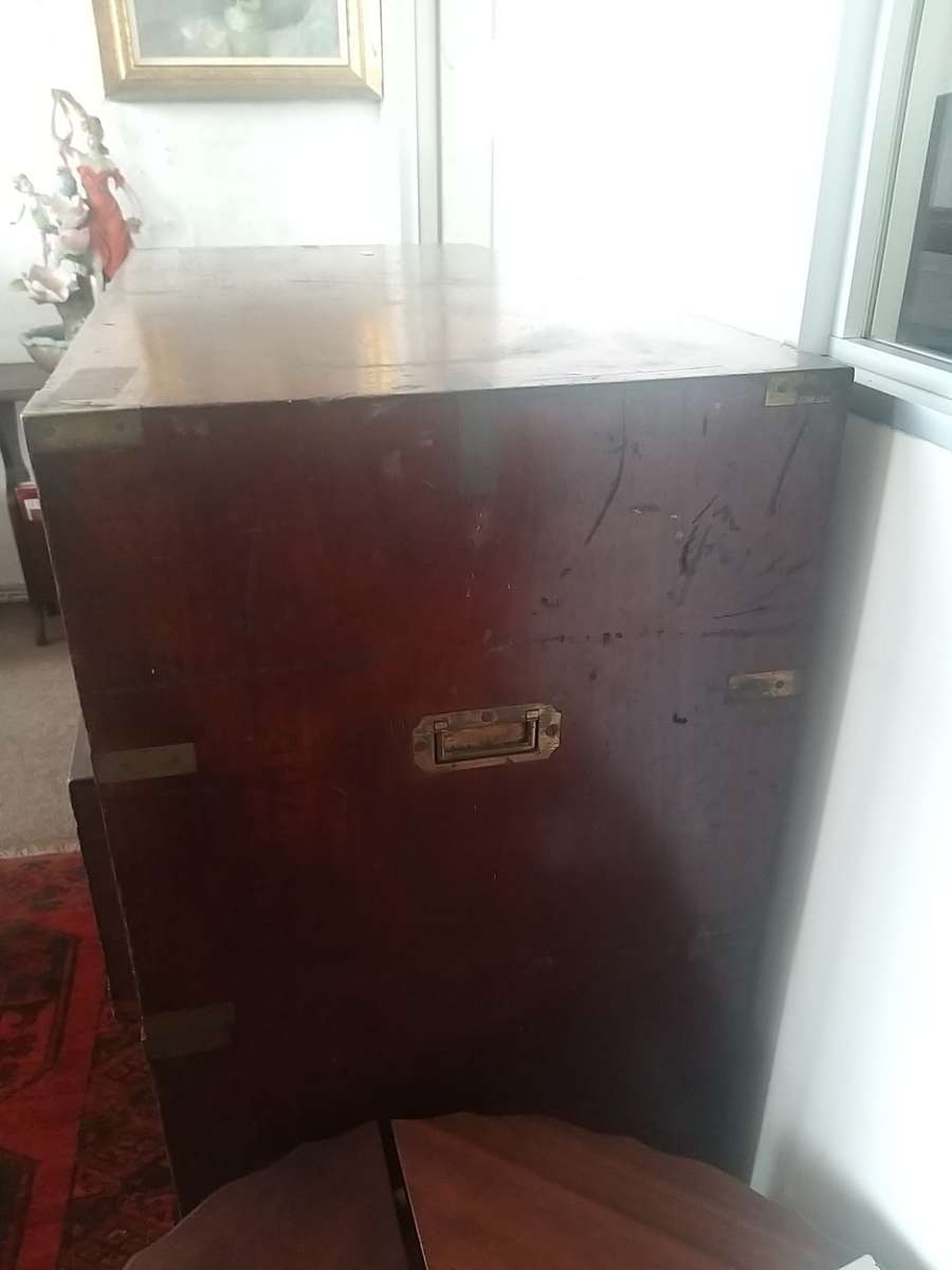 Military Chest 8180\11