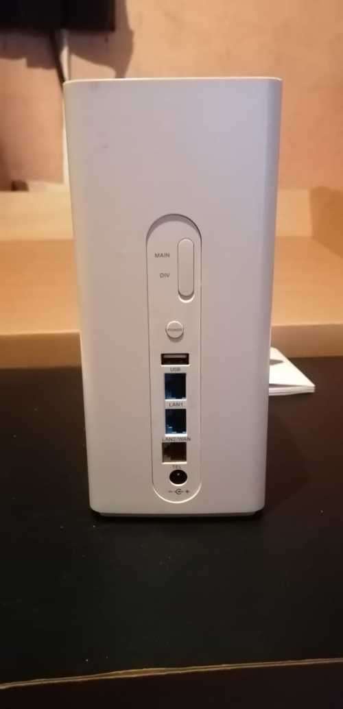 Huawei B618-B9C5 Wireless Router, 4G, 5G, USB, LAN, Tel, DIV, Main, Charger, Price Worth R3000