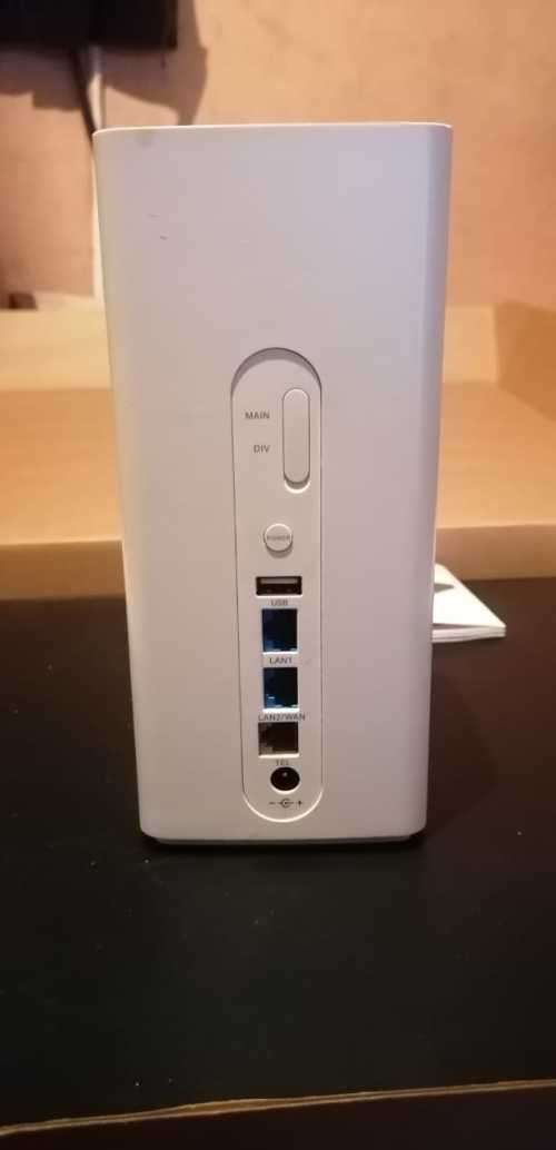 Huawei B618-B9C5 Wireless Router, 4G, 5G, USB, LAN, Tel, DIV, Main, Charger, Price Worth R3000