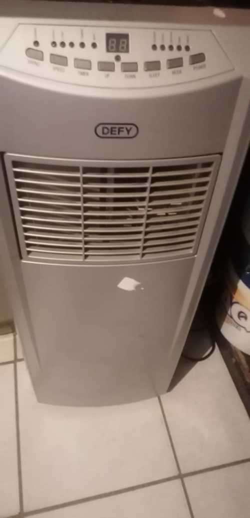Heavy Duty, Defy Portable Air Conditioner, Heater, Fan, Cool, Swing, High, Worth Price R7000