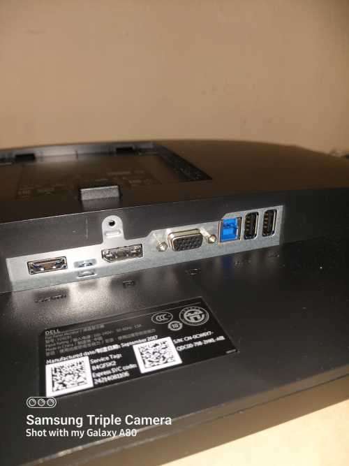 Dell IPS 2417H LED Monitor, HDMI, VGA, DVI, 2 USB, 3.0 USB External Connection Worth Price R9000