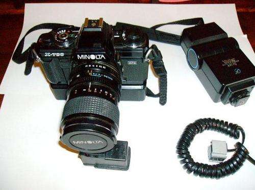 MINOLTA X 700