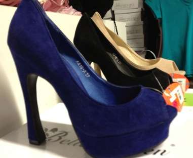 Limited Stock Stunning Peep Toe Suede High Heel in Beige / Black / Blue Size 3-7